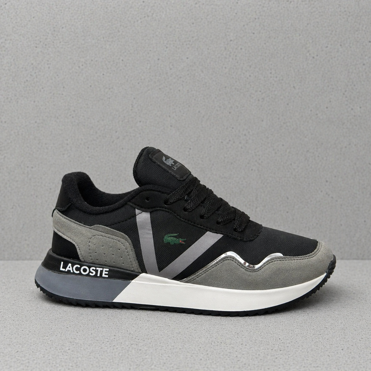 LACOSTE UVE