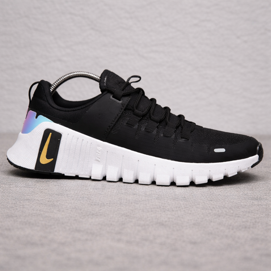 NIKE FREE DAMA