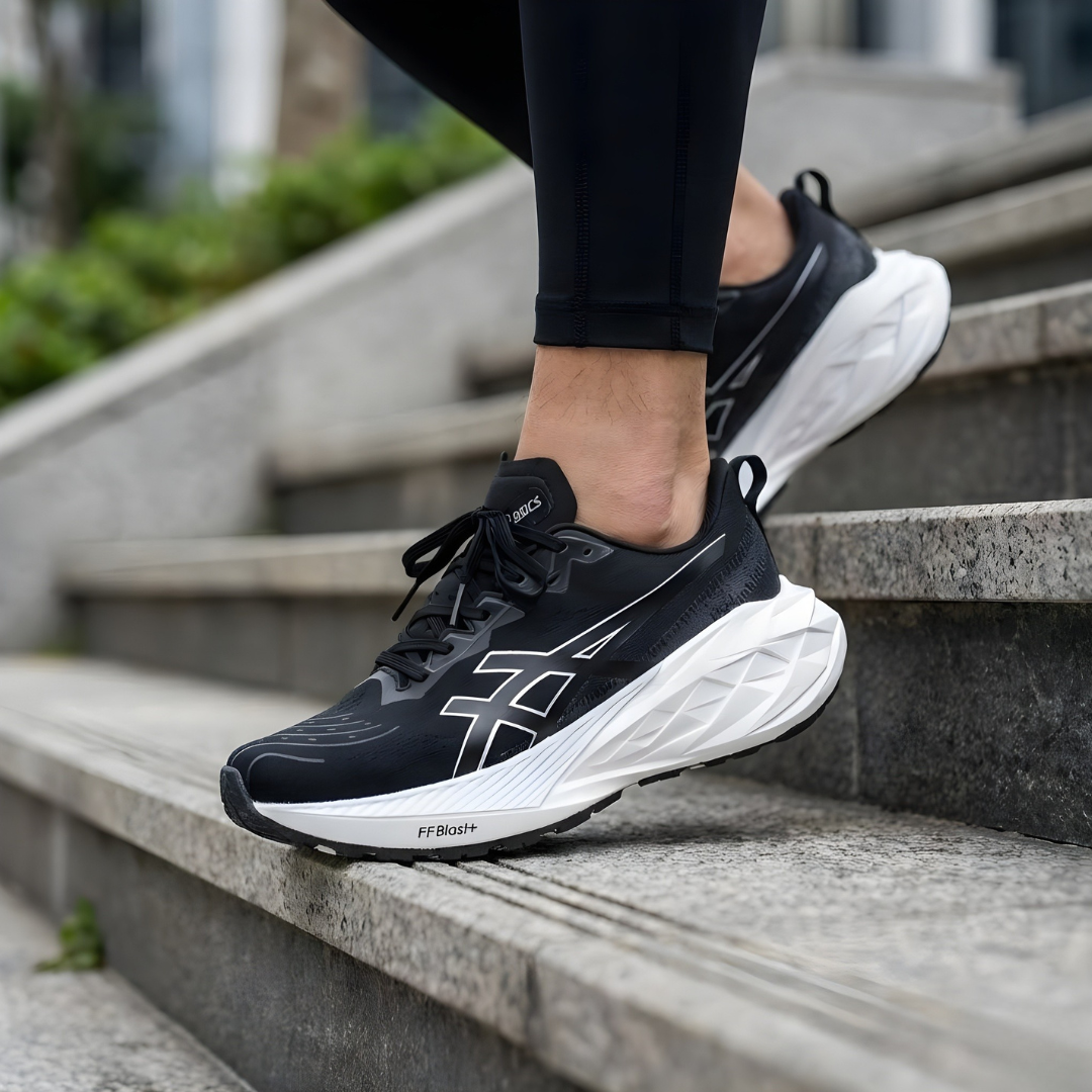 Calzado Asics NB4 / ¡Precio en Oferta! - Negro con blanco | VEVANT Colombia