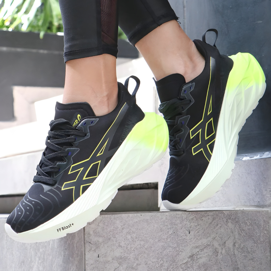 Calzado Asics NB4 / ¡Precio en Oferta! - Negro con blanco | VEVANT Colombia