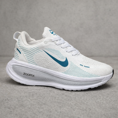 NIKE VOMERO