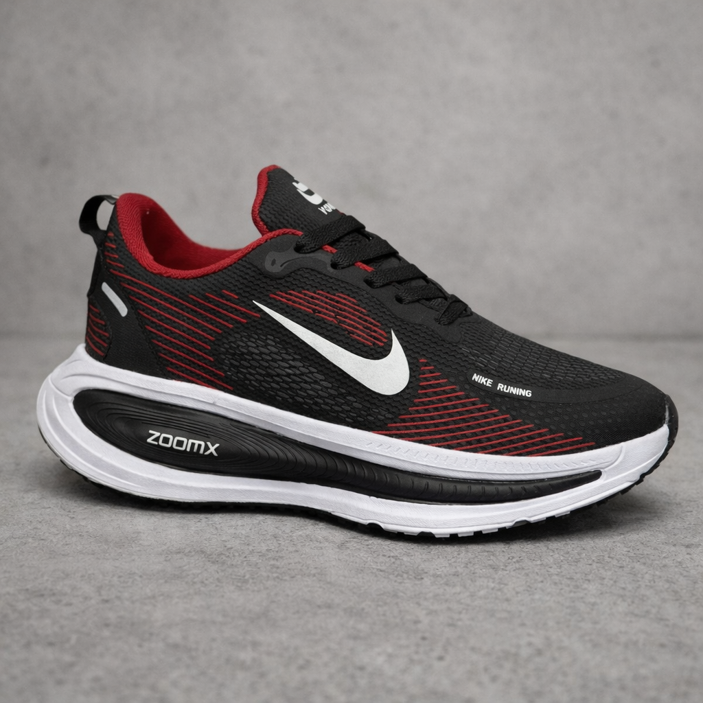NIKE VOMERO