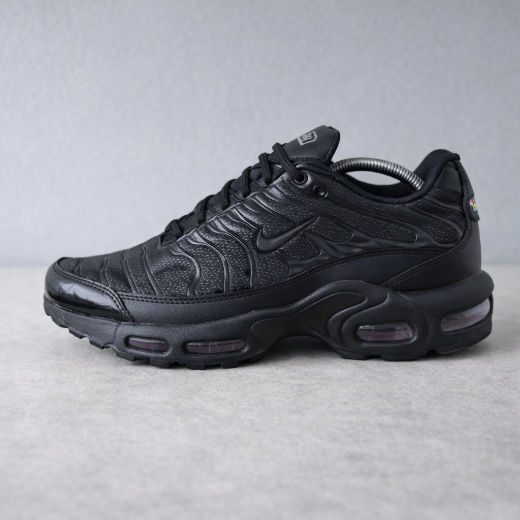 NIKE TN