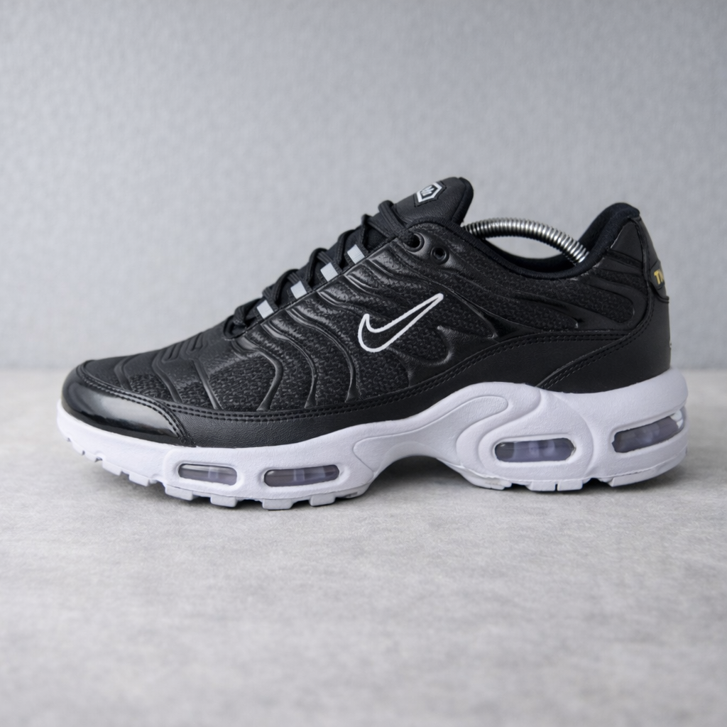 NIKE TN