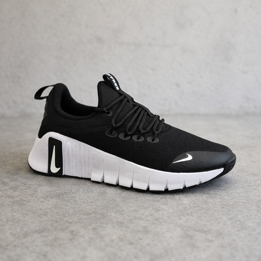 NIKE FREE