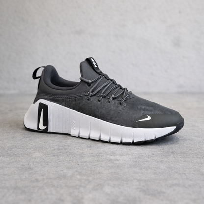 NIKE FREE