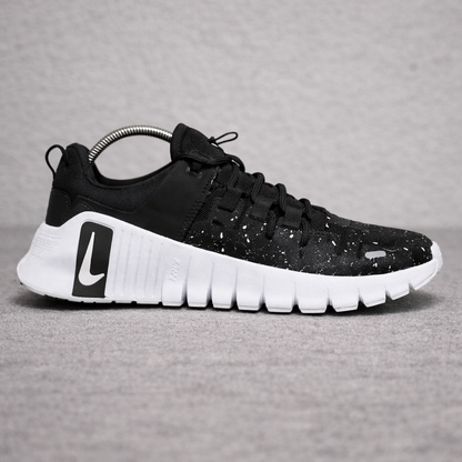 NIKE FREE DAMA